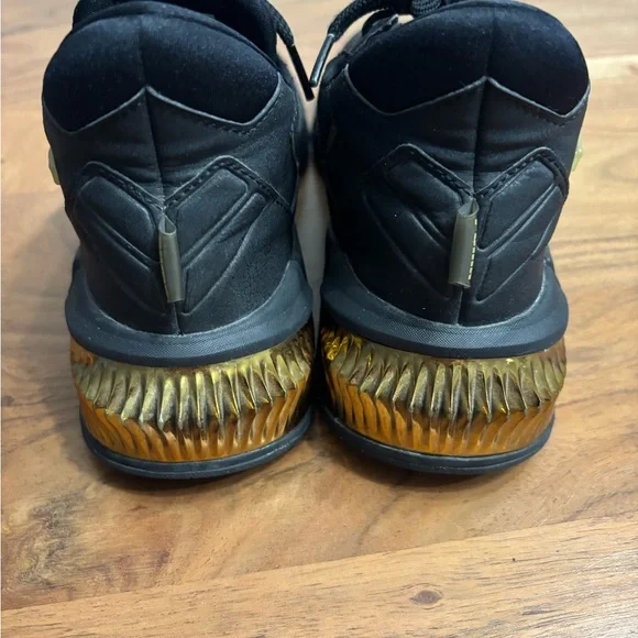 Puma Wmns Provoke XT 'Black Gold' size 8 - Picture 8 of 12